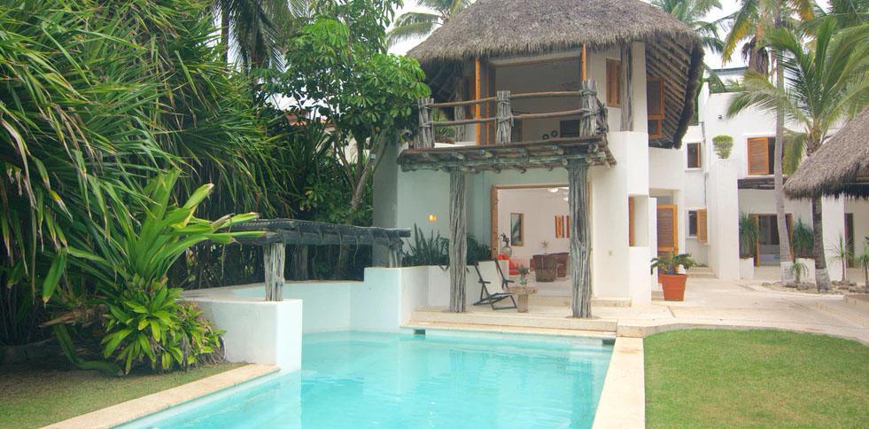 CASA LAS PALAPAS – Mexican Resorts